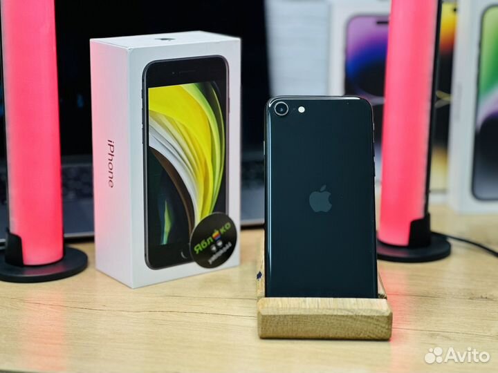 iPhone SE (2020), 64 ГБ