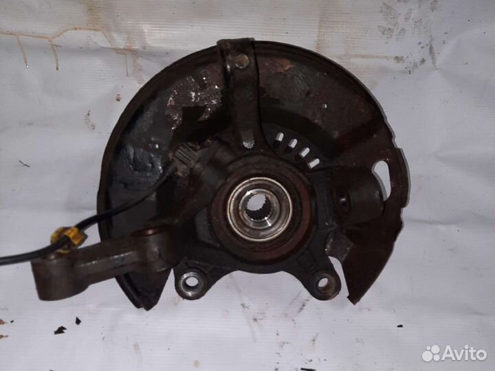 Поворотный кулак передний правый Geely GC6