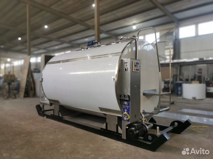 Охладитель молока танк 2000 литров