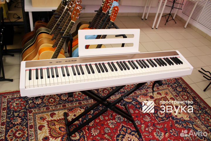 Цифровое пианино Nux