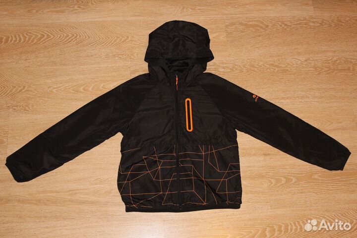 Ветровка новая р.140