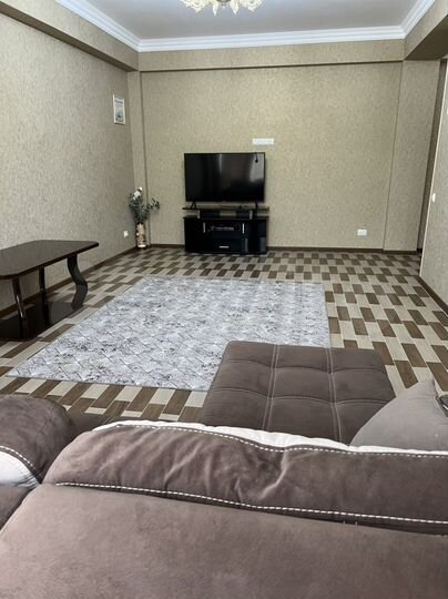 2-к. квартира, 80 м², 13/13 эт.