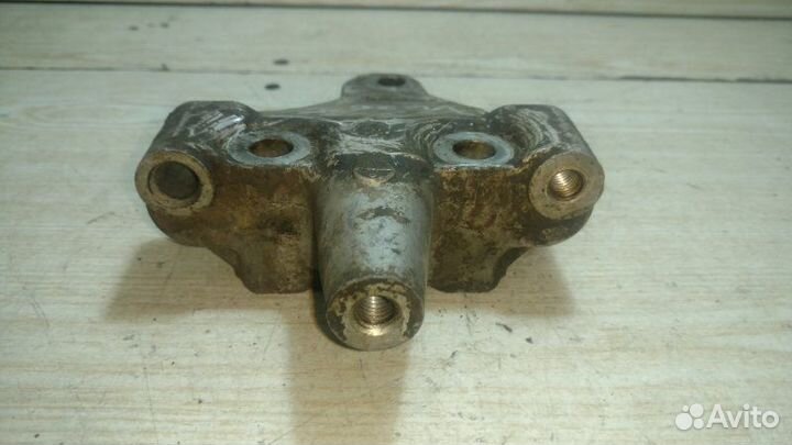 Кронштейн опоры двигателя Nissan/Infiniti Cefiro