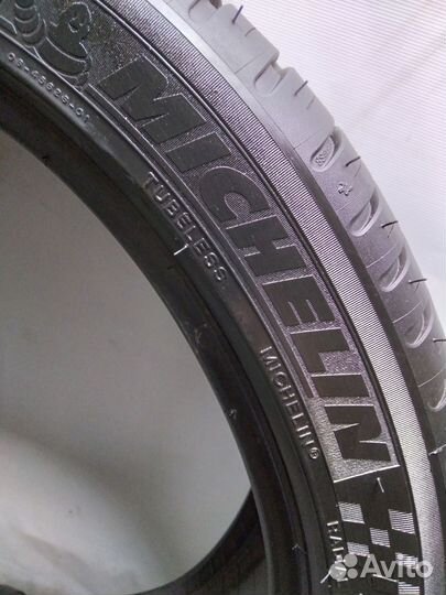 Michelin Pilot Sport 3 255/40 R19 100Y