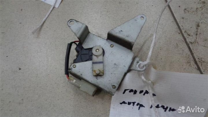 Моторчик заслонки отопителя Hyundai Galloper 1997