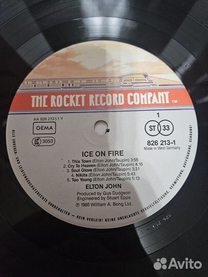 Elton John – Ice On Fire