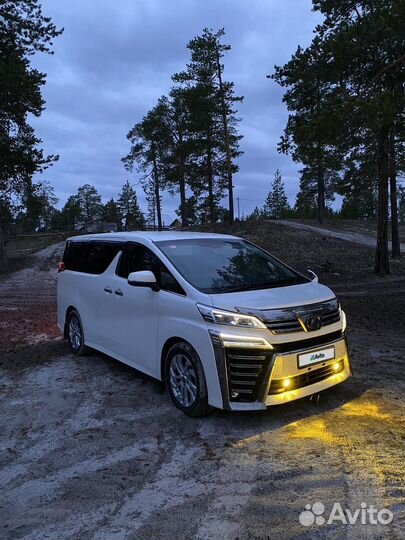 Toyota Vellfire 2.5 CVT, 2018, 66 000 км