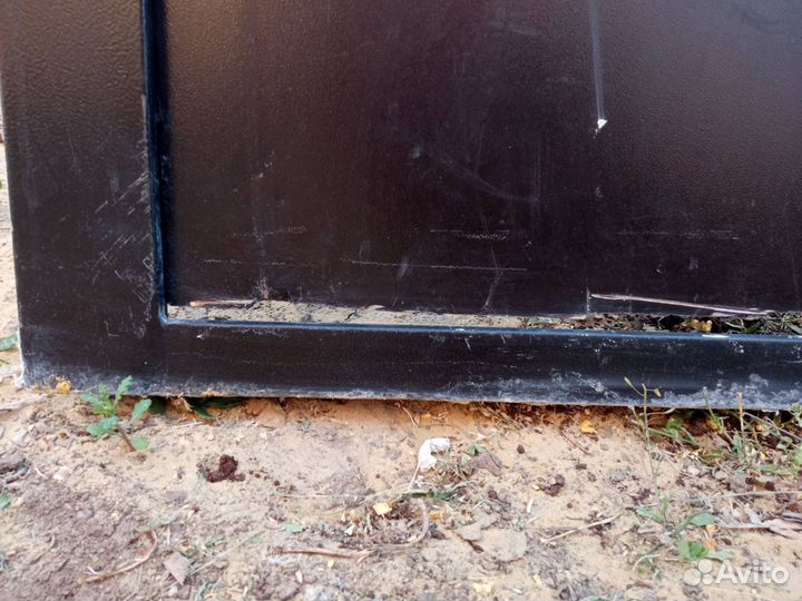 Дверь входная металлическая