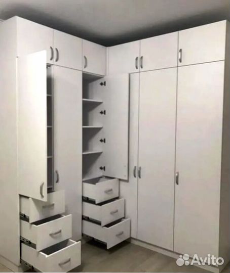 Шкаф угловой новый