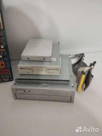 Компьютерные комплектующие, запчасти