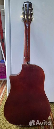 Акустическая гитара б/у