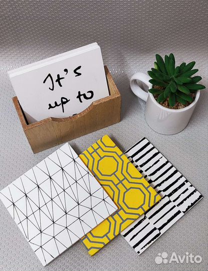 Набор подставок под чашку Красный куб