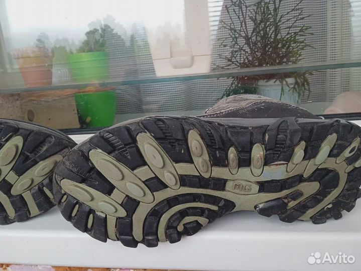 Ботинки треккинговые на сухую погоду