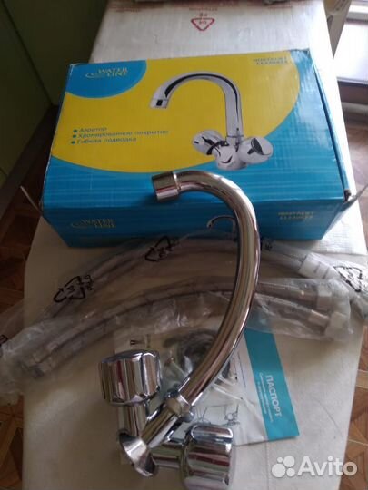 Смеситель для раковины Новый + гибкая подводка