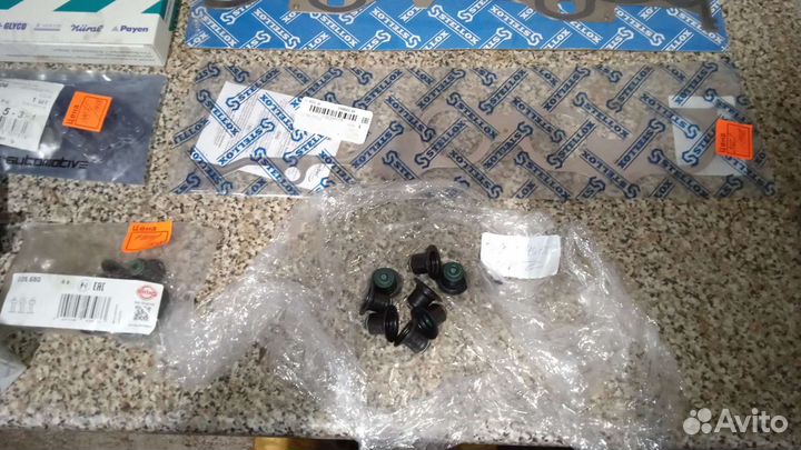 Запчасти на форд 2.0