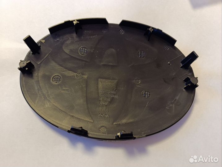 Эмблема Toyota LC200 LC150 Prado Fortuner