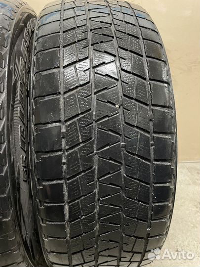 Bridgestone Blizzak DM-V1 235/60 R18