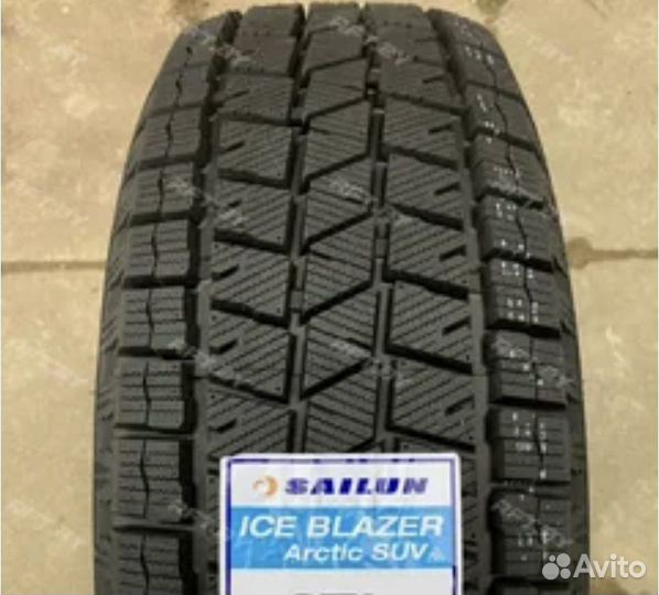 Sailun Ice Blazer Arctic SUV 225/60 R17