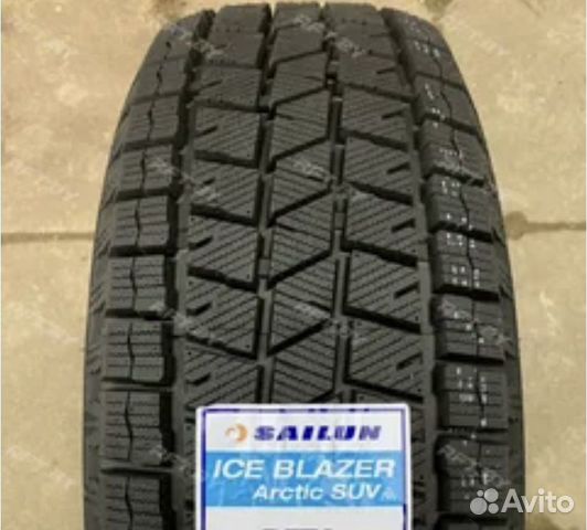 Sailun Ice Blazer Arctic SUV 225/60 R17