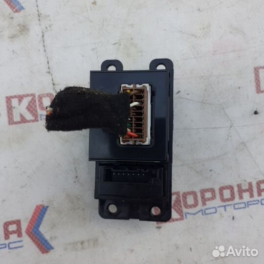 Кнопка обогрева сидений водителя AUX KIA mohave