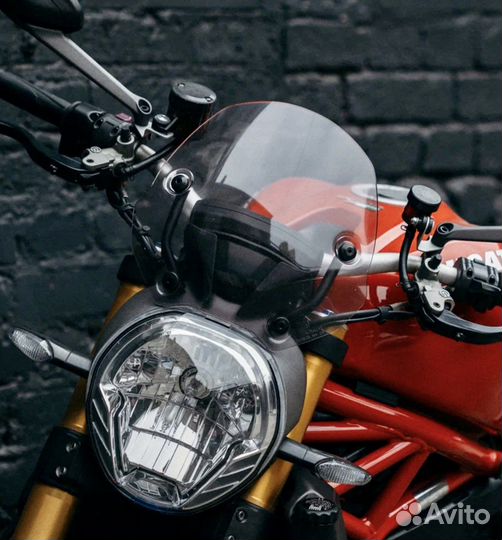 Ducati monster 1200,821 стекло