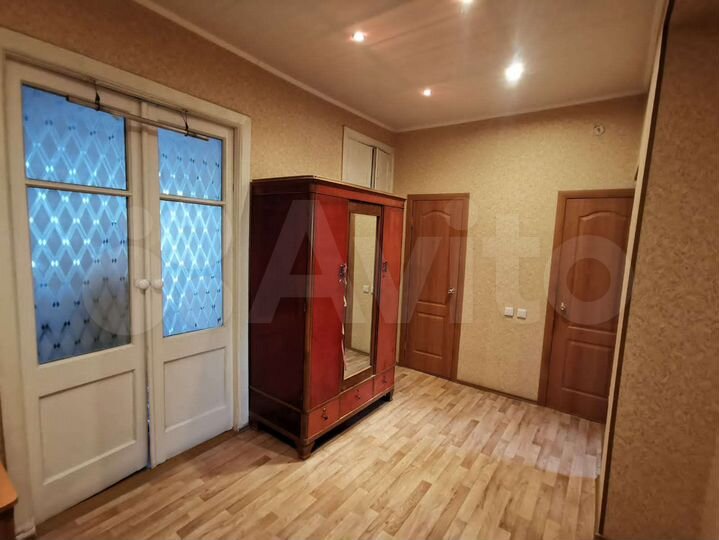3-к. квартира, 71 м², 2/2 эт.
