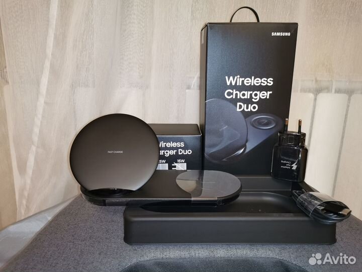 Беспроводная зарядка Samsung Wireless Charger Duo