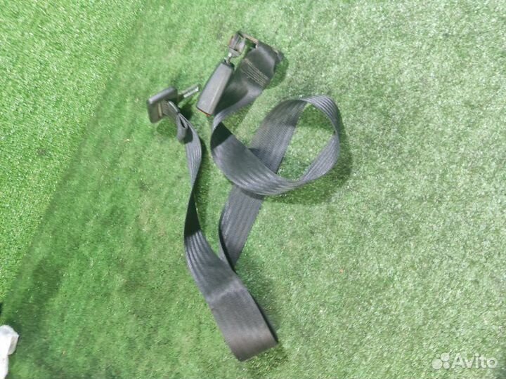 Защелка ремня безопасности задняя Ford Focus 2 1.8