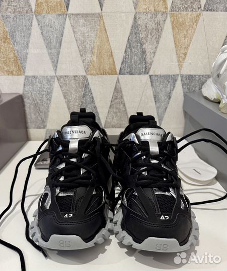 Balenciaga Track (оригинал)