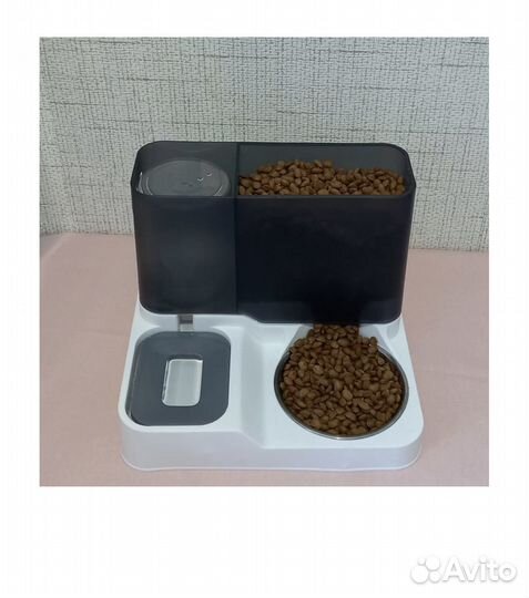 Автокормушка для животных с подачей воды и корма