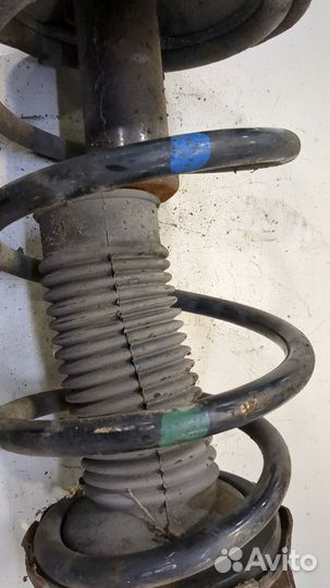 Амортизатор подвески Toyota Previa (Estima), 2001