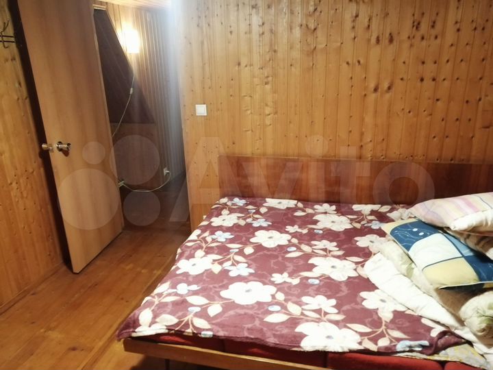 Комната 20 м² в 3-к., 1/2 эт.