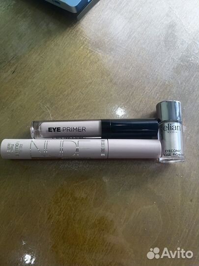 Тени Tammy Tanuka