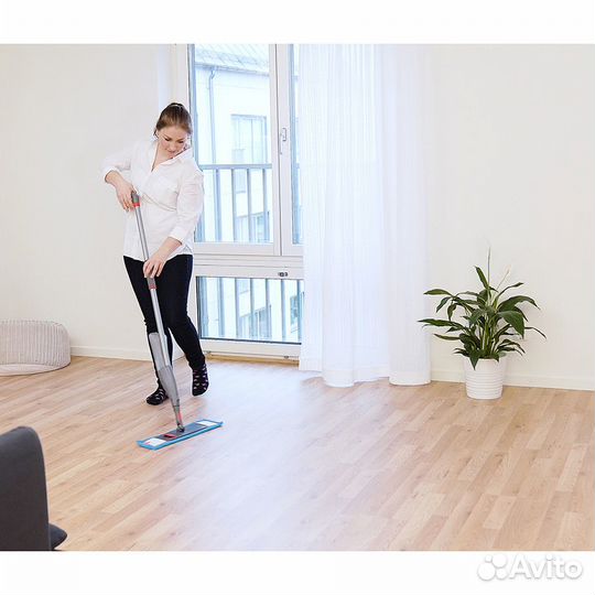 Швабра для мытья пола с распылителем Nordic Stream