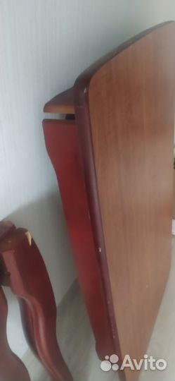 Стол деревянный б/у