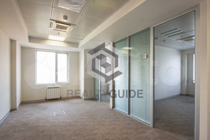 305 м2 Бизнес-центр 