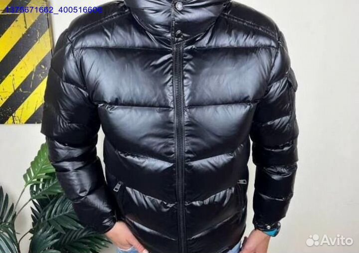 Пуховик Moncler: блеск и тепло в одном