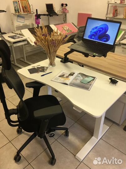 Игровой компьютерный стол с регулировкой высоты