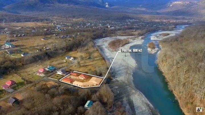 Коттедж 382 м² на участке 16 сот.