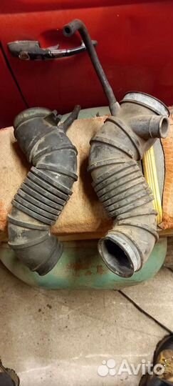 Патрубок воздушного фильтра Mitsubishi Carisma 1.6