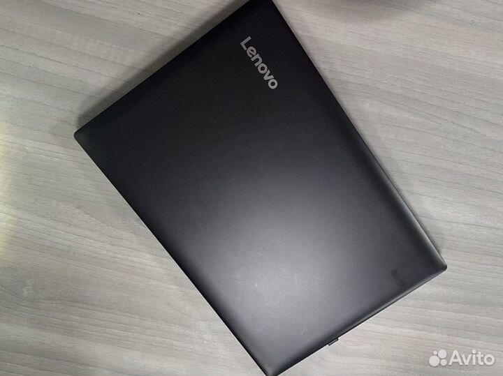 Ноутбук в идеальном состоянии Lenovo