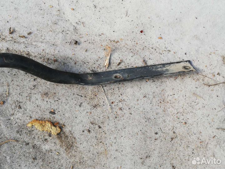 Распорка передних стоек Форд Фокус 2