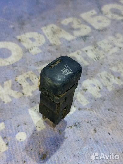 Кнопка обогрева сидений Ваз Лада 2114 хэтчбек 2111