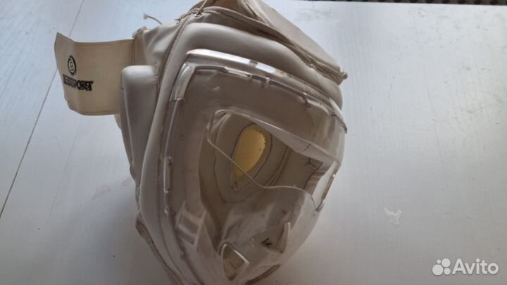 Шлем защитный для каратэ