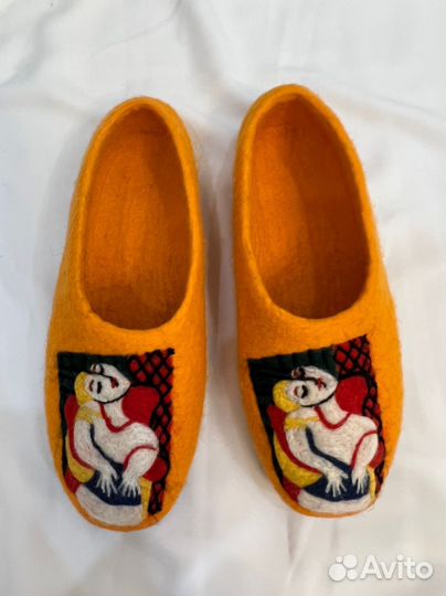 Тапочки из войлока ручной работы