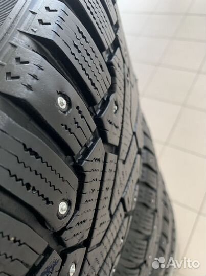 Колесо в сборе Pirelli Ice Zero 235/65 R17 109T