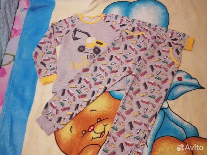 Костюм для мальчика р-р 128 см