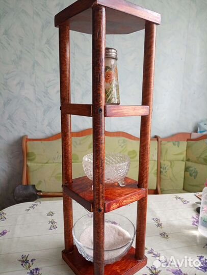 Подставка из дерева