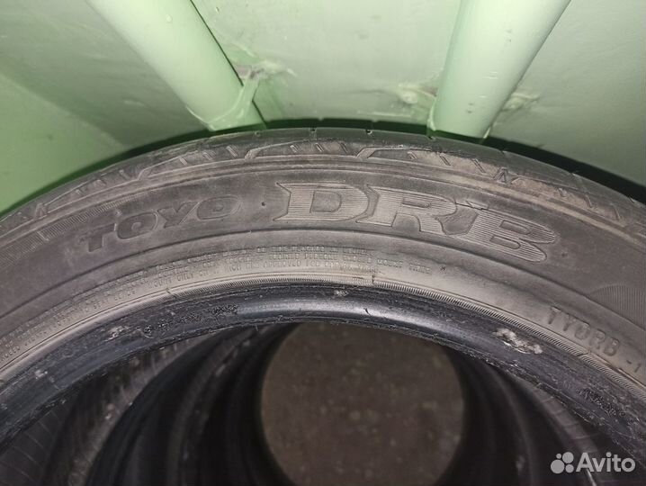Toyo TYDRB 235/45 R17 94W