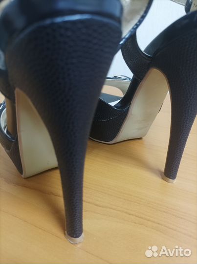 Босоножки женские 36 размер